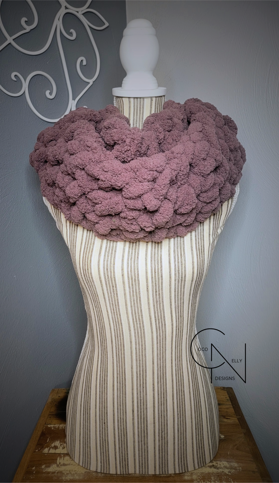 Super Chunky Plum Scarf